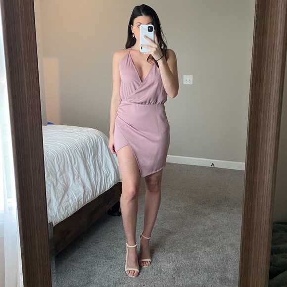 Tobi Wrap Dress- Size Small Valentines Dress - Picture 1 of 6
